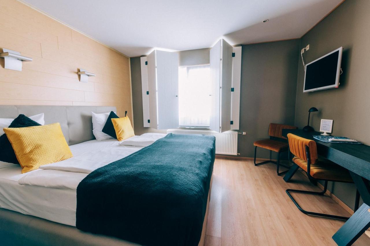 Hotel De Kalvaar Ninove Εξωτερικό φωτογραφία