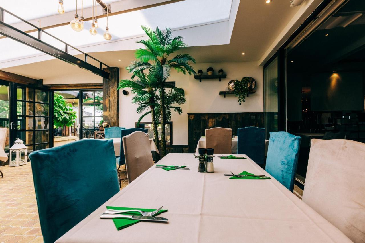 Hotel De Kalvaar Ninove Εξωτερικό φωτογραφία